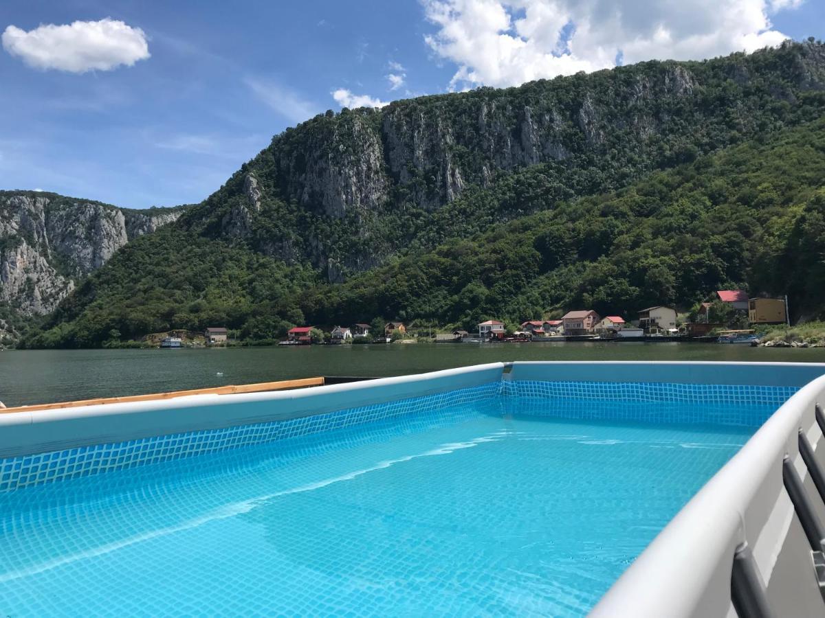 Casa Panoramic Villa Dubova Bagian luar foto