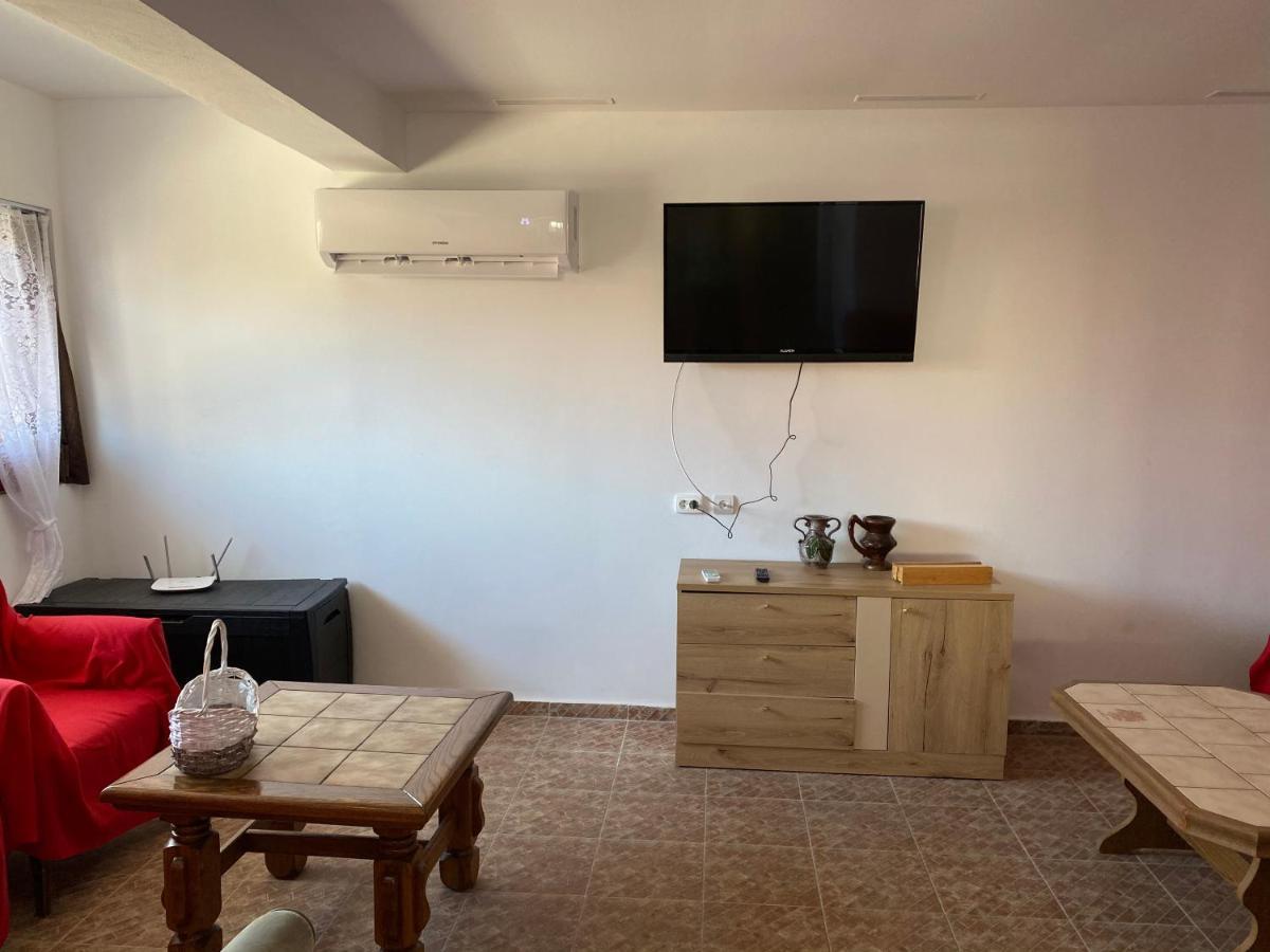 Casa Panoramic Villa Dubova Bagian luar foto